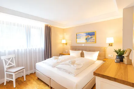 2. Schlafzimmer mit Doppelbett