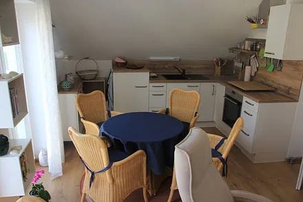 Essbereich mit Küche