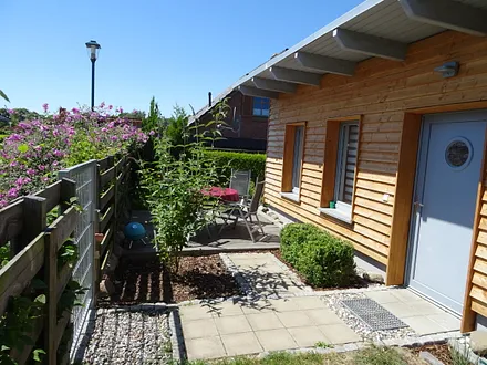 Eingangsbereich Ferienhaus Mathilda mit Außensitzplatz