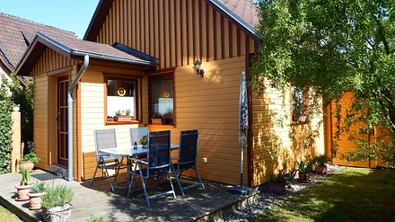 "Dat Lütte Hus" im Garten ~ Eingang