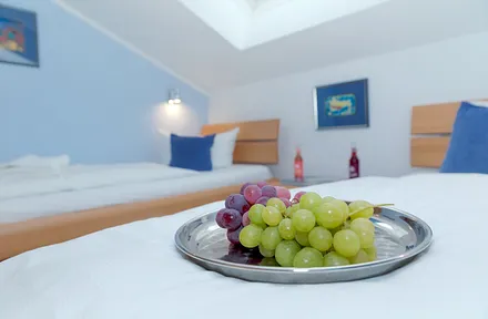 3. Schlafzimmer mit zwei Einzelbetten