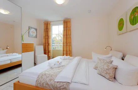 1. Schlafzimmer mit Doppelbett