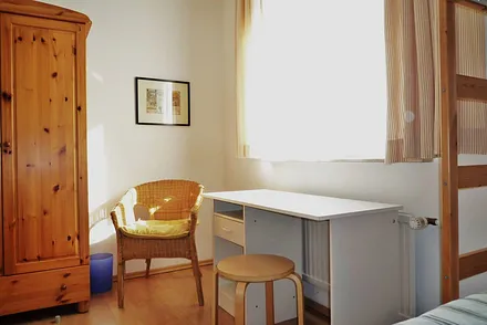 Schlafzimmer 2, gemütlich eingerichtet