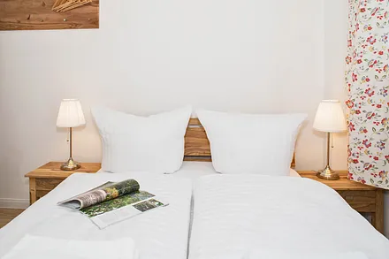 1. Schlafzimmer mit Doppelbett