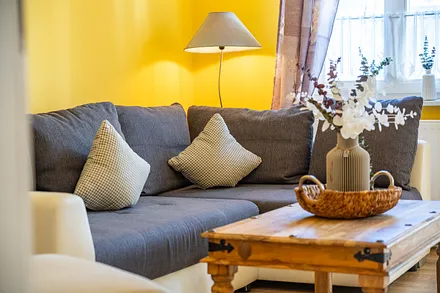 Wohnbereich mit Sofa