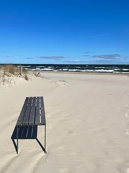Der wunderschöne breite Sandstrand von Trassenheide.
