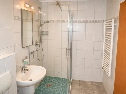 Dusche 90x90 cm mit flachem Einstieg