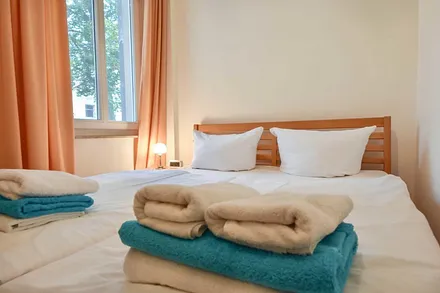 Schlafzimmer 2 mit Doppelbett