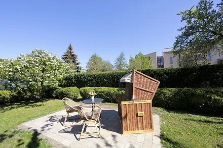 Terrasse auf dem Grundstück