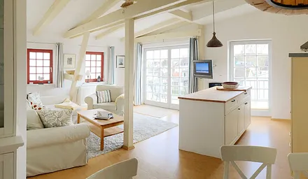 Wohnzimmer mit Küchenzeile