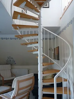 Treppe nach oben (Maisonette)