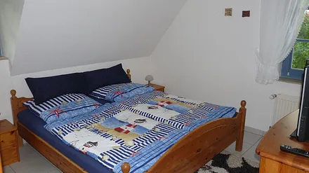 Schlafzimmer unten