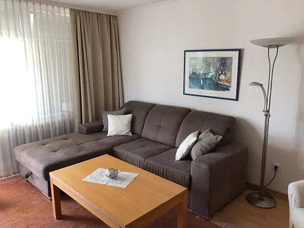 Alle Fenster mit Plissees