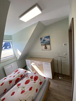 Schlafzimmer 1