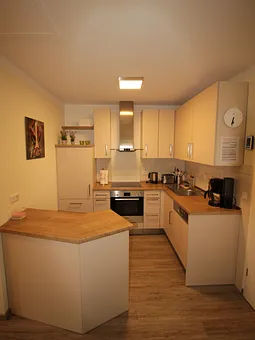 Küchenbereich neu - mit Tresen