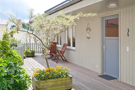 Terrasse/ Sitzgelegenheit vor der Wohnung