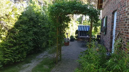 Eingangsbereich mit Terasse