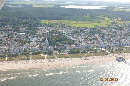 Blick aus der Luft auf das Seebad Ahlbeck.