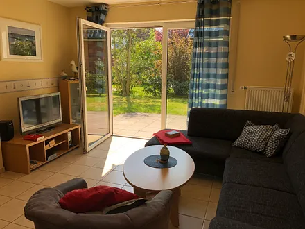 großzügiger Wohnbereich -  LCD-Fernseher, kostenlosem W-Lan, Musikanlage 