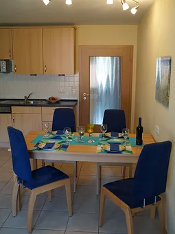 genug Platz für die ganze Familie beim Essen -2 Hochstühle für unsere kleinen Gäste sind auch vor Ort