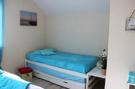 Schlafzimmer - großzügige Aufbettung