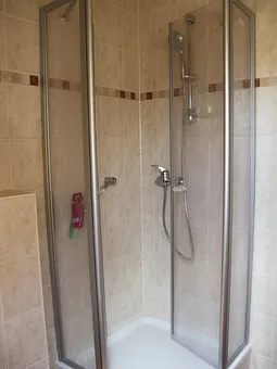Bad mit Dusche