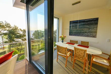 Sie speisen mit wunderbarem Ausblick ...