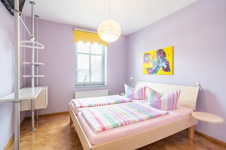 Schlafzimmer Whg 2 mit TV