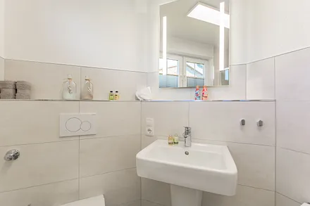 Badezimmer mit Waschbecken