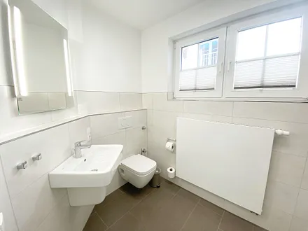Badezimmer mit Waschbecken