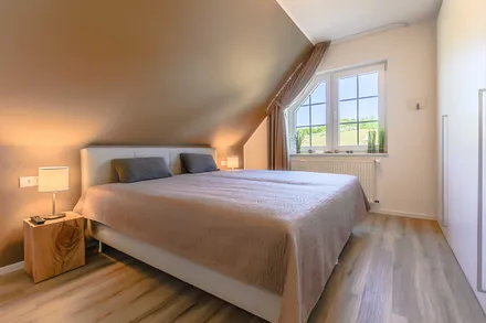 zweites Schlafzimmer mit Doppelbett