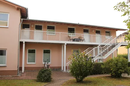 Hofansicht mit Aussentreppe 