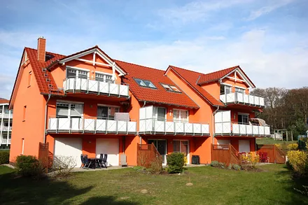 Haus Südseite (Terrasse unten rechts)