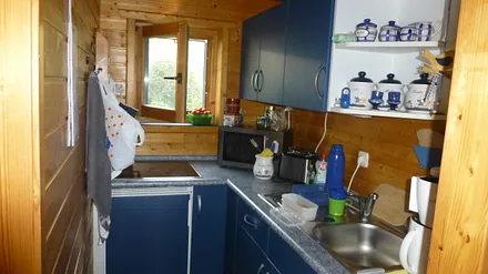 Küche (Blick aus dem Wohnzimmer)