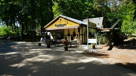 Rasthaus am Radweg in Zempin