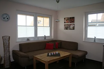 Wohnzimmer mit gemütlicher Eckcouch