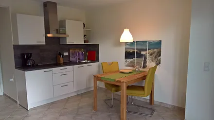 Einbauküche mit Geschirrspüler