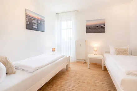 2. Schlafzimmer mit zwei Einzelbetten