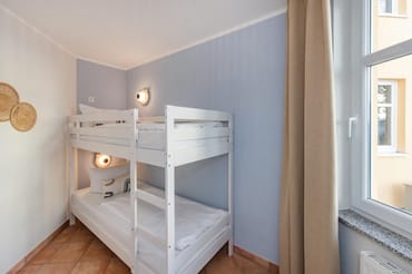 2. Schlafzimmer