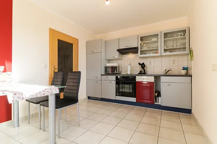 Küchenbereich mit sep. Sitzecke