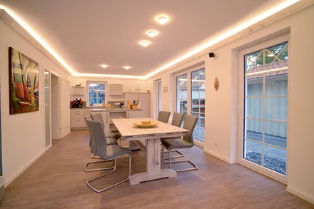 Küche mit Essbereich