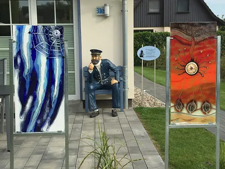 Herzlich willkommen, unser Käpitän nimmt sie in Empfang!