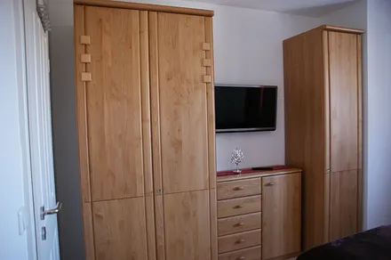 Schlafzimmer mit TV