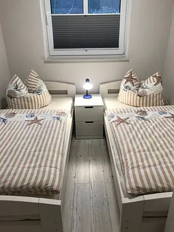 2. Schlafzimmer mit 2 Einzelbetten
