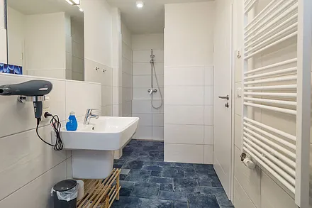 ebenerdige Dusche, Handtuchtrockner