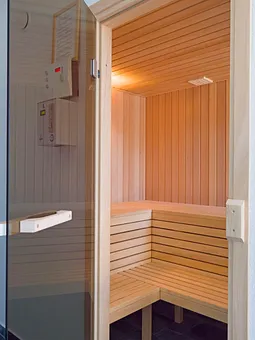 Sauna im 1.OG , gg.Gebühr