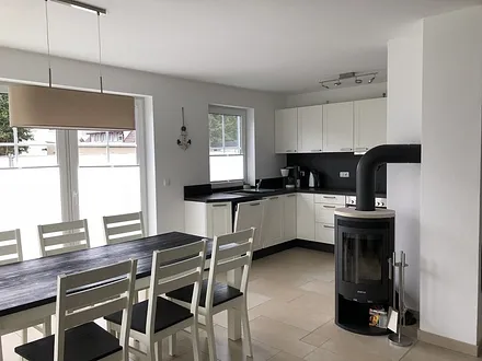 Essbereich mit Küche