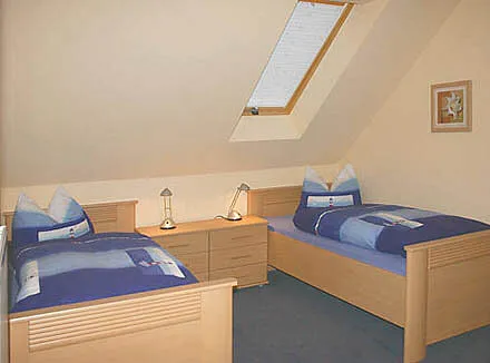 2. Schlafzimmer