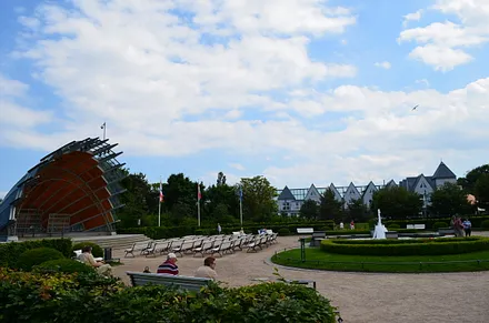 Veranstaltungsort Konzertmuschel , an der Heringsdorfer Seebrücke