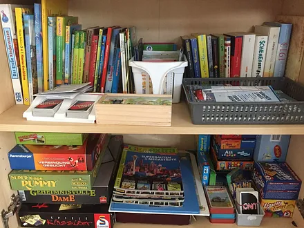 Spiele und Bücher